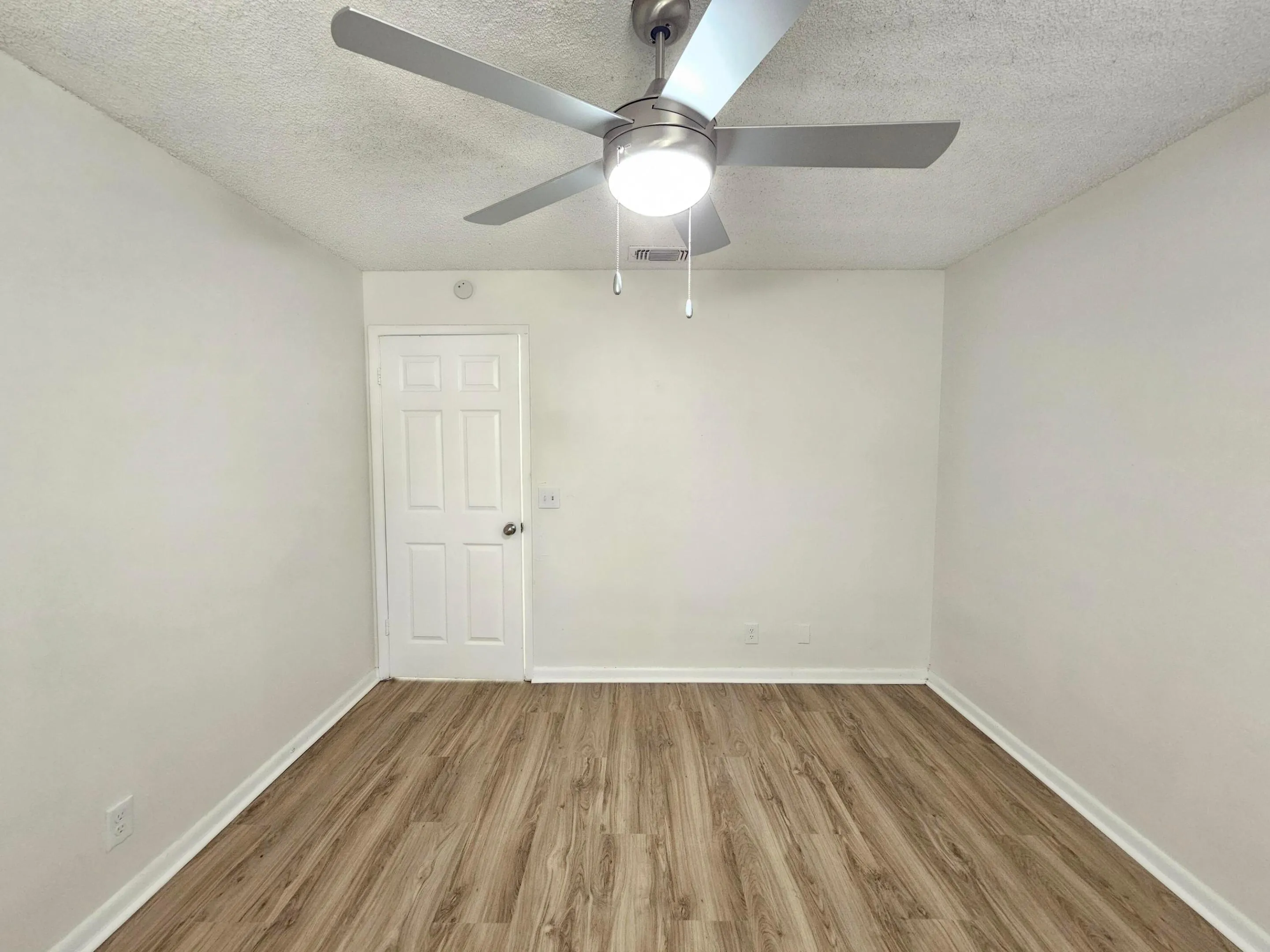 Bedroom 2 (2)