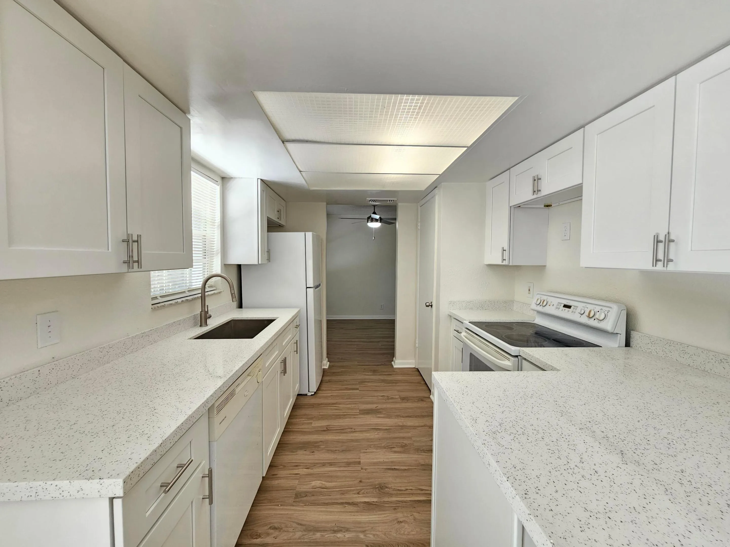 Kitchen (2)