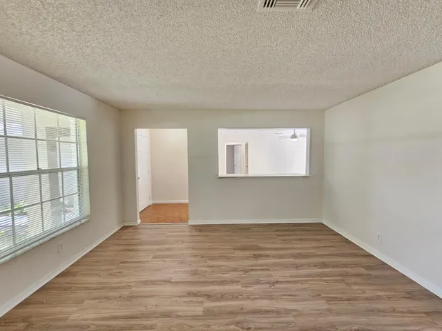Living Room (2)