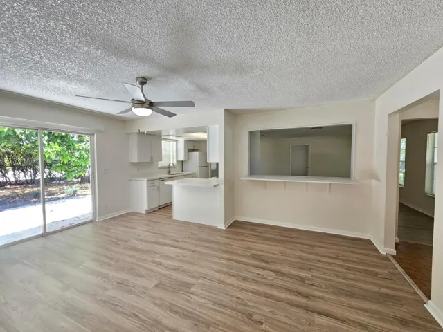 Family Room (1)