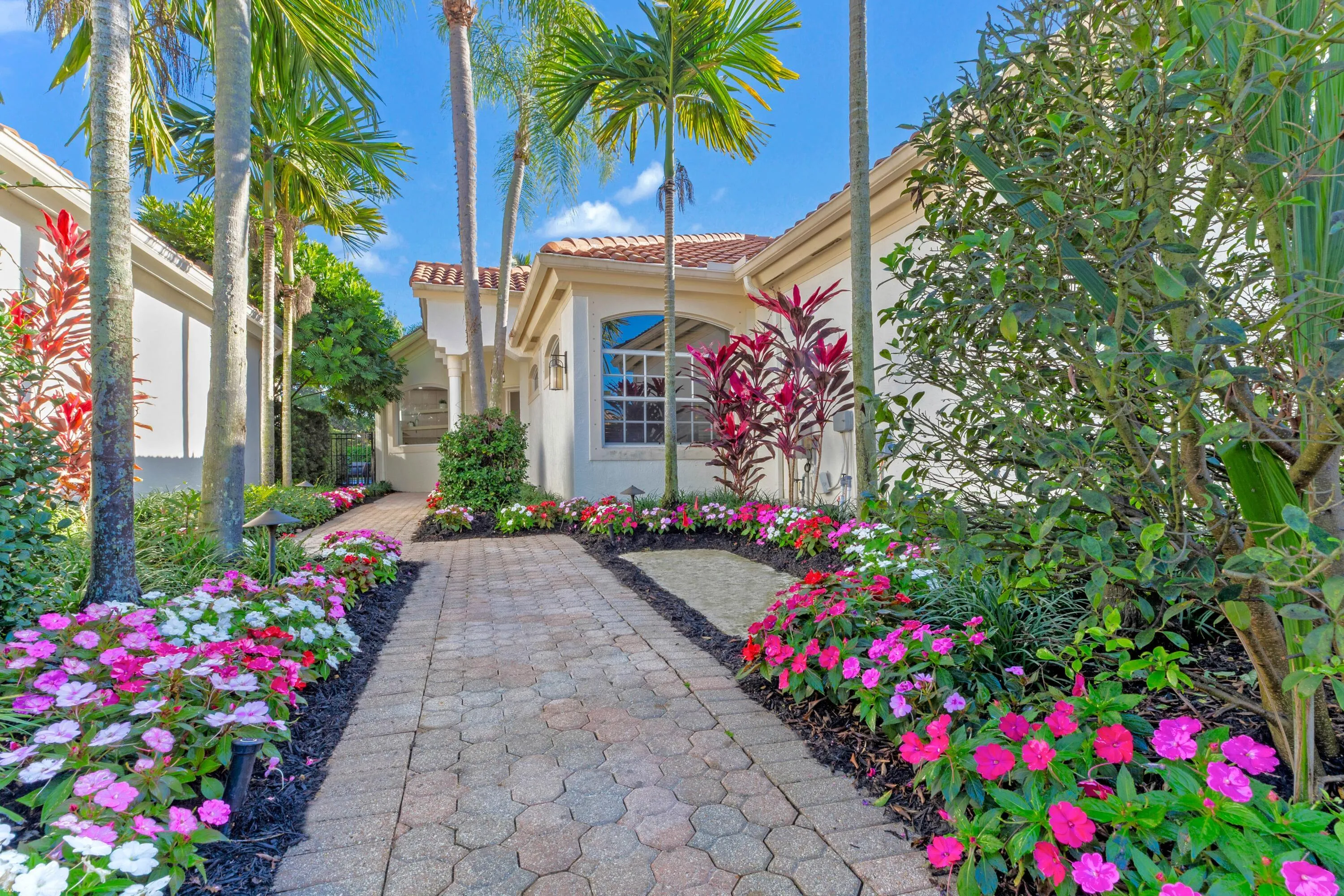 12593 Mallet Cir 010