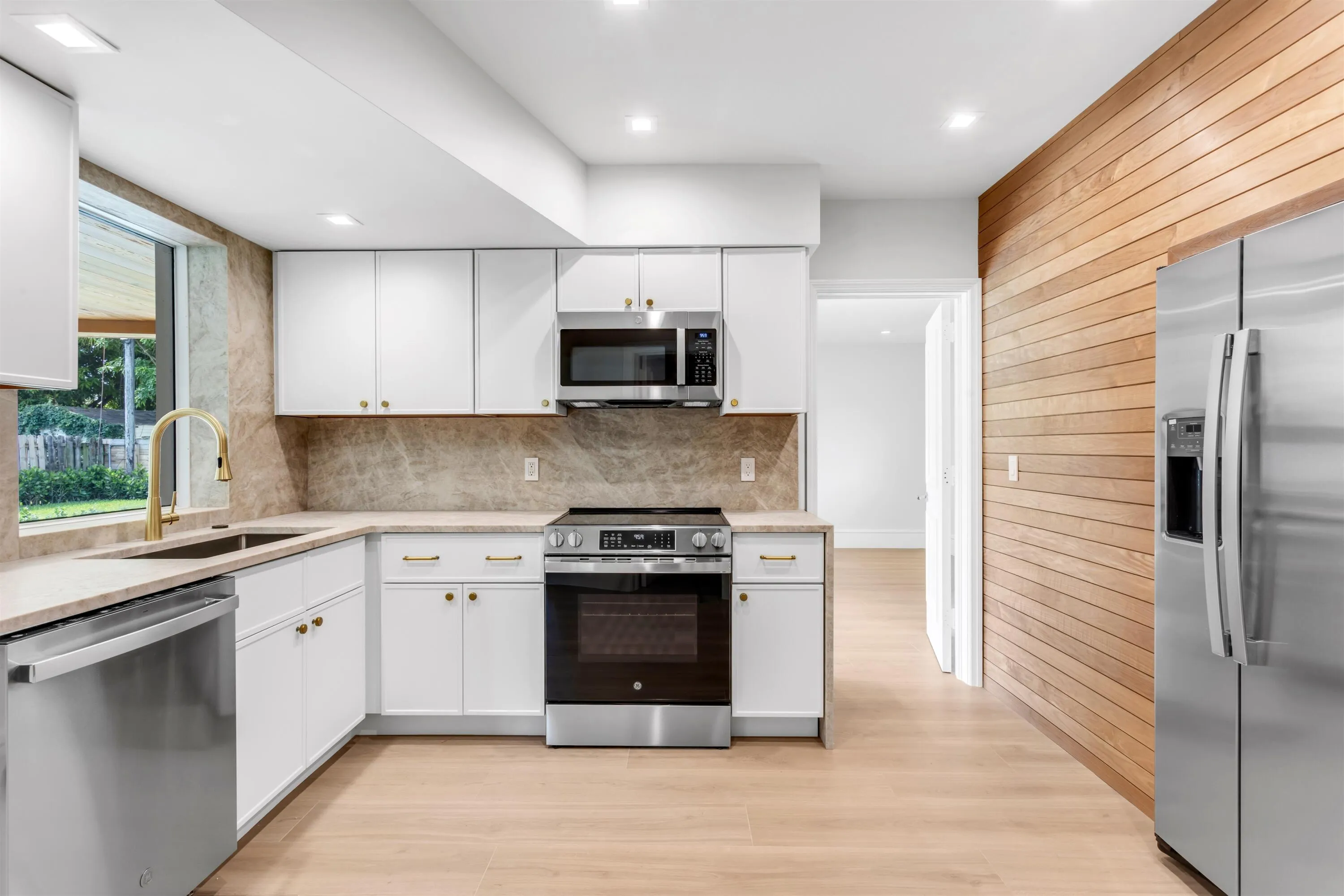 KITCHEN_STRAIGHT