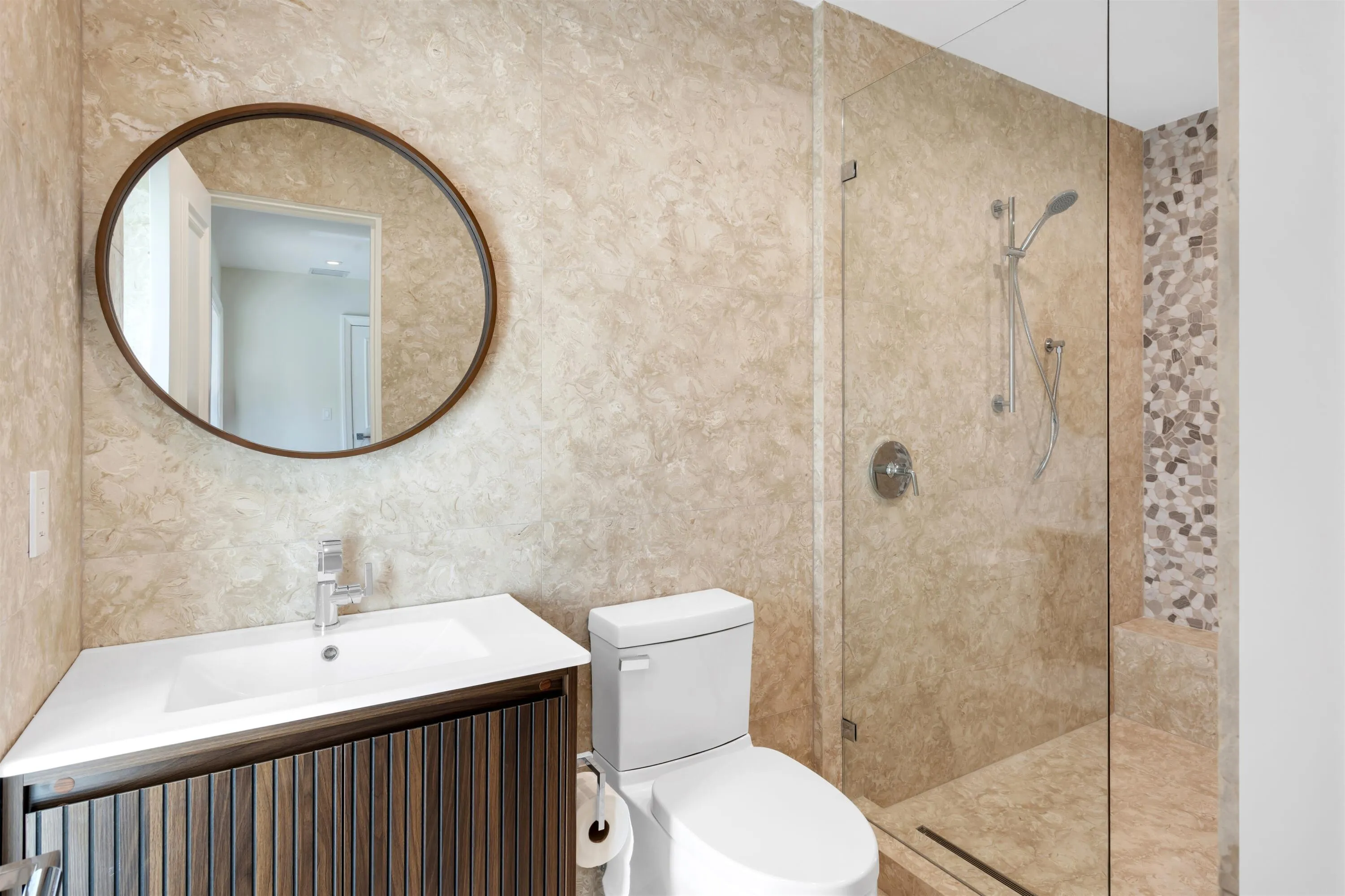BATHROOM_3