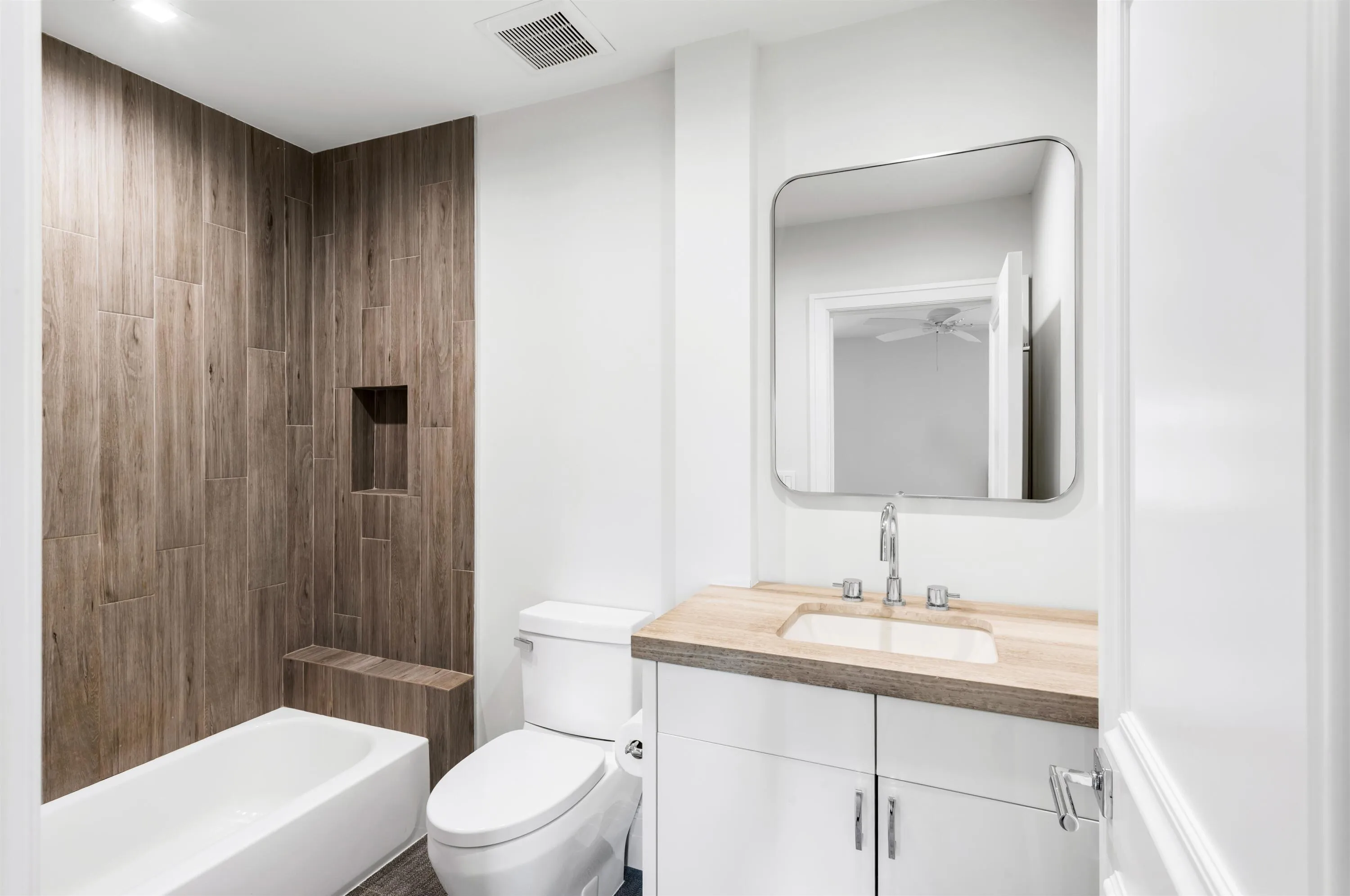 BATHROOM_1