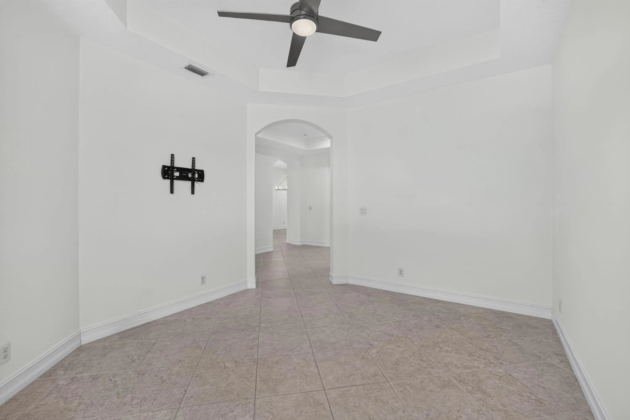 den/office/guest room