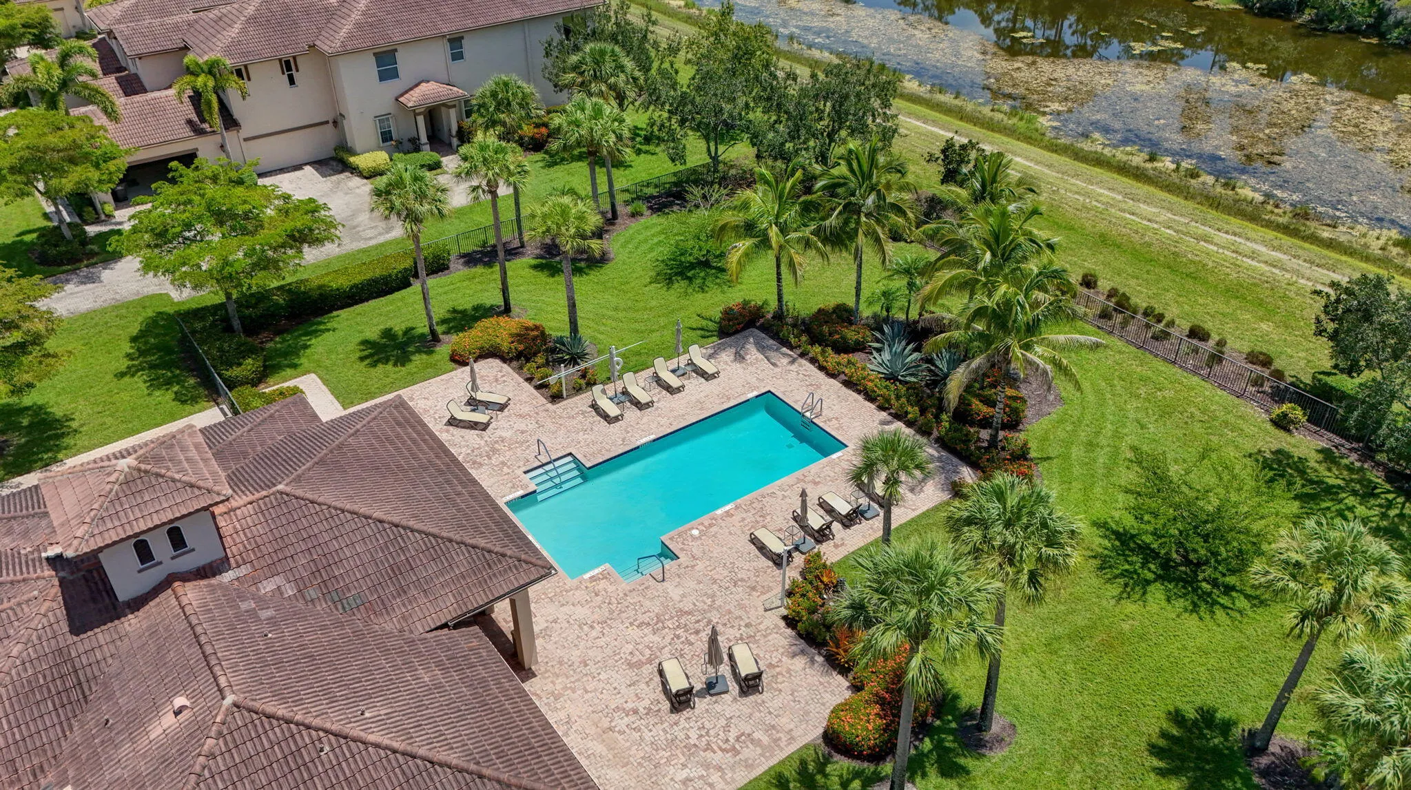 pool & clubhouse for Orchid Reserve