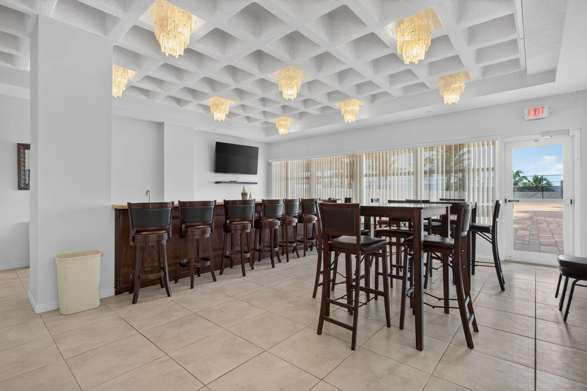56-web-or-mls-1370-0433