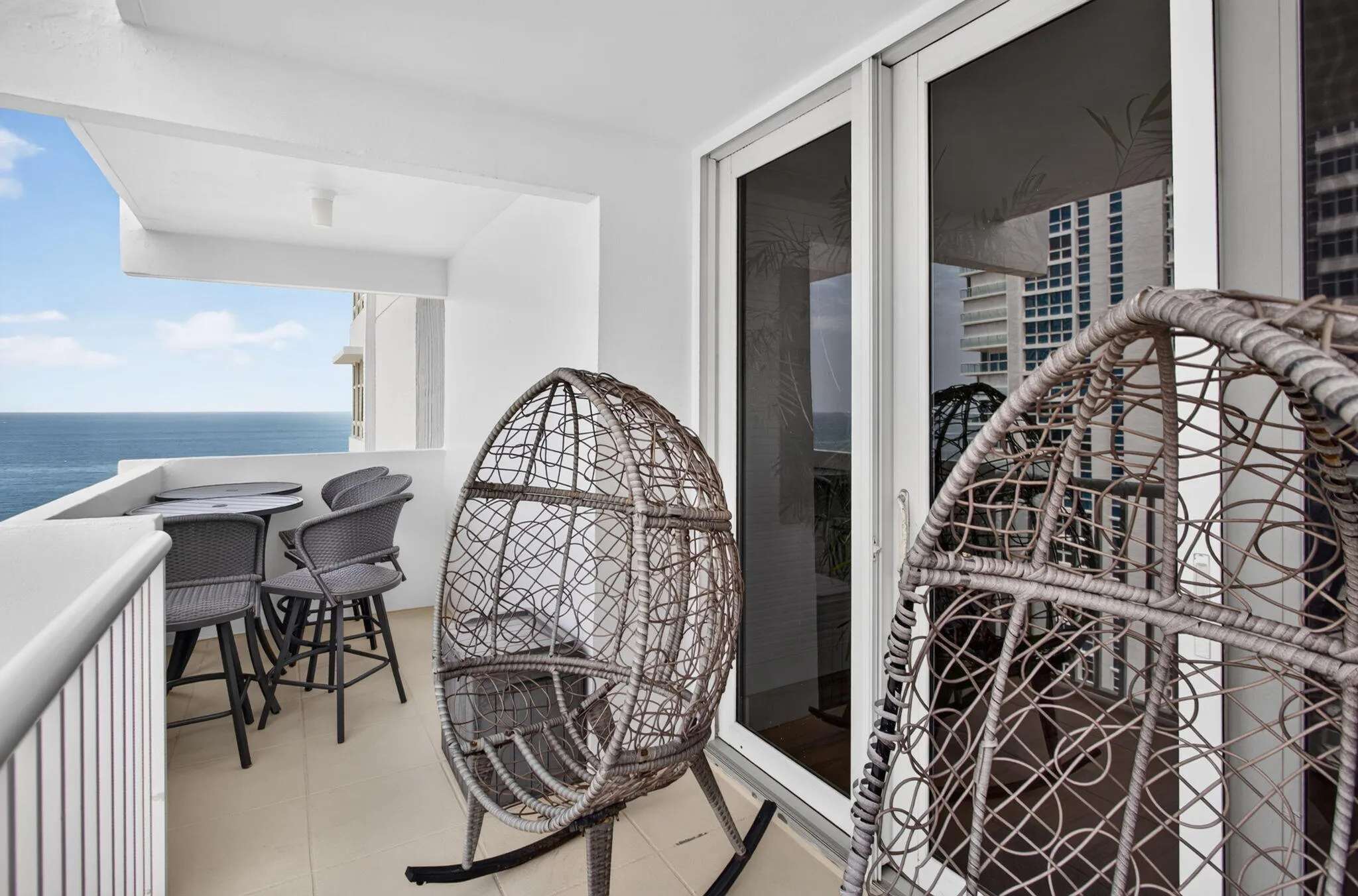 49-web-or-mls-1370-0396