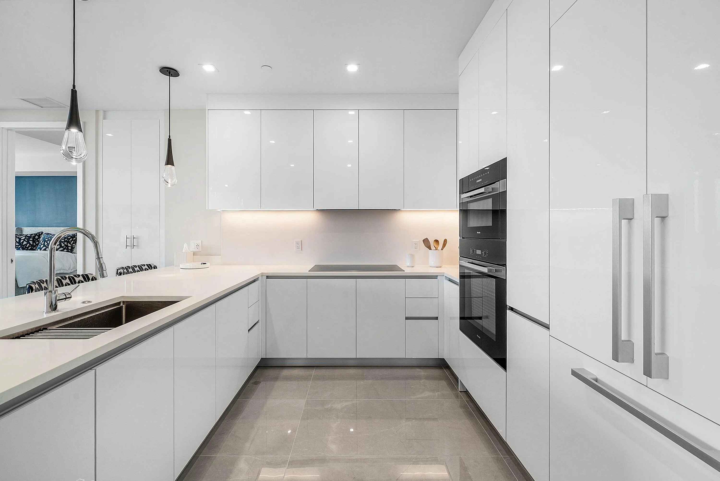 006-220LakeShoreDrive-1107-LakePark-FL-3