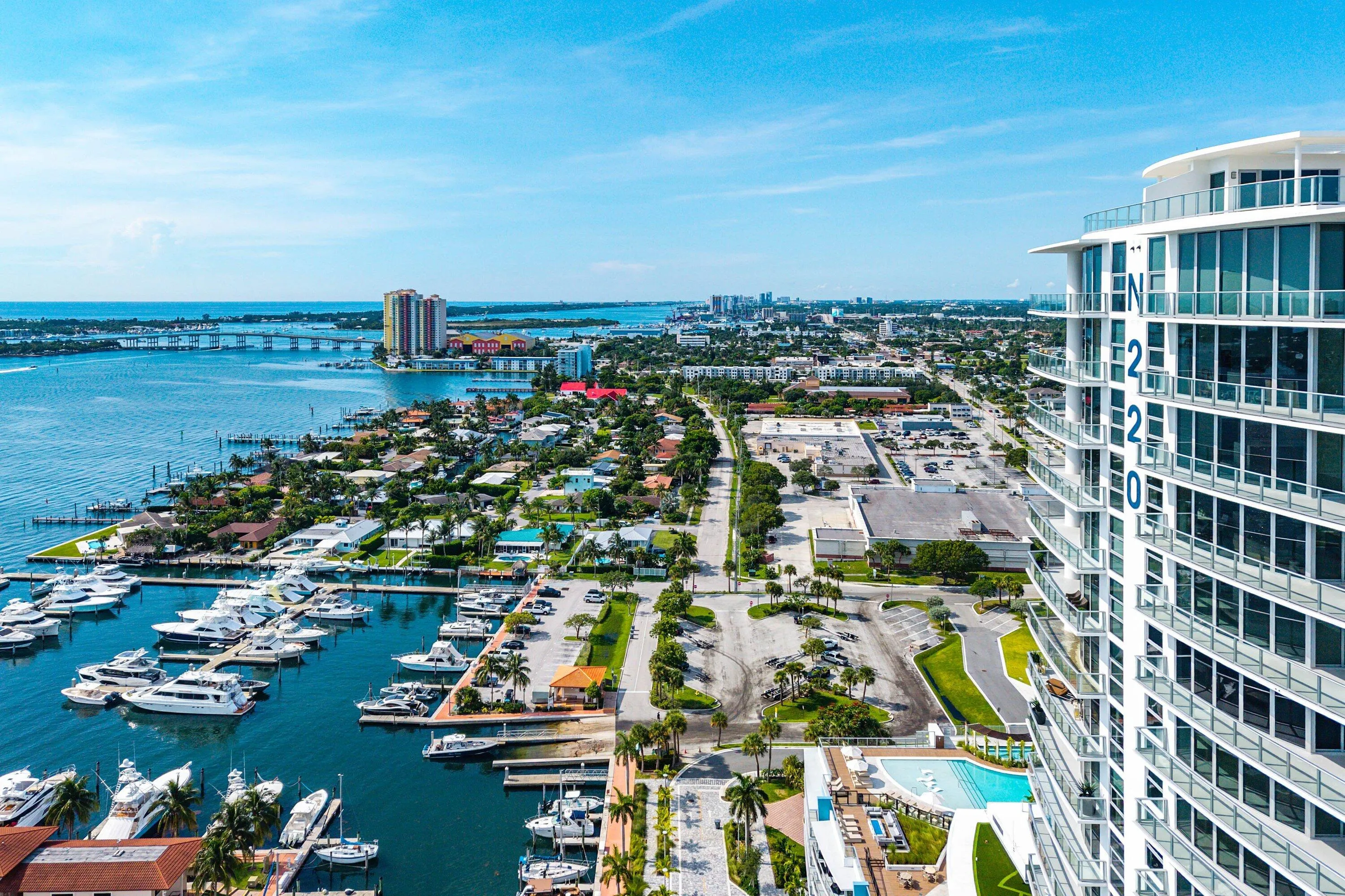 044-220LakeShoreDrive-1107-LakePark-FL-3