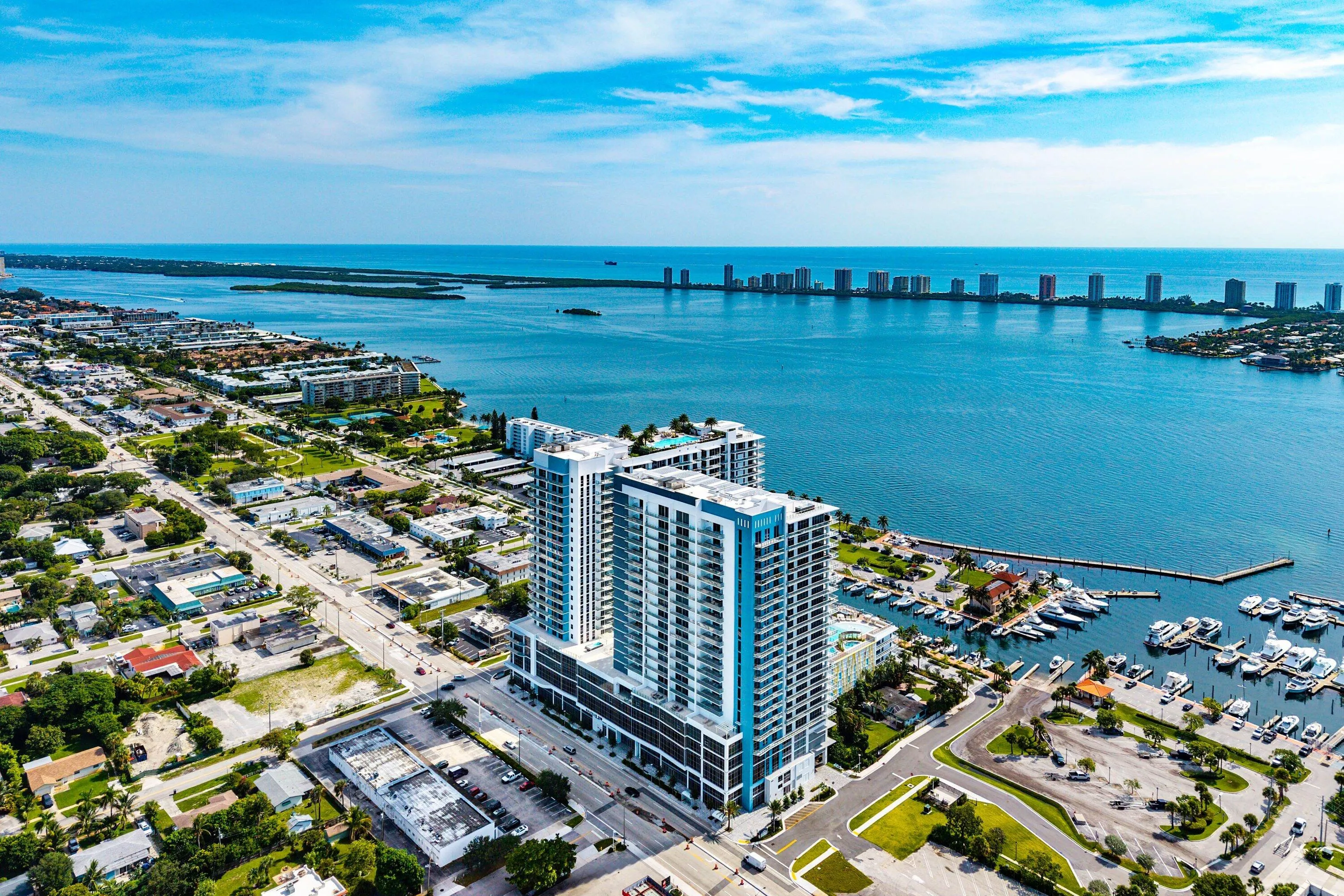 050-220LakeShoreDrive-1107-LakePark-FL-3
