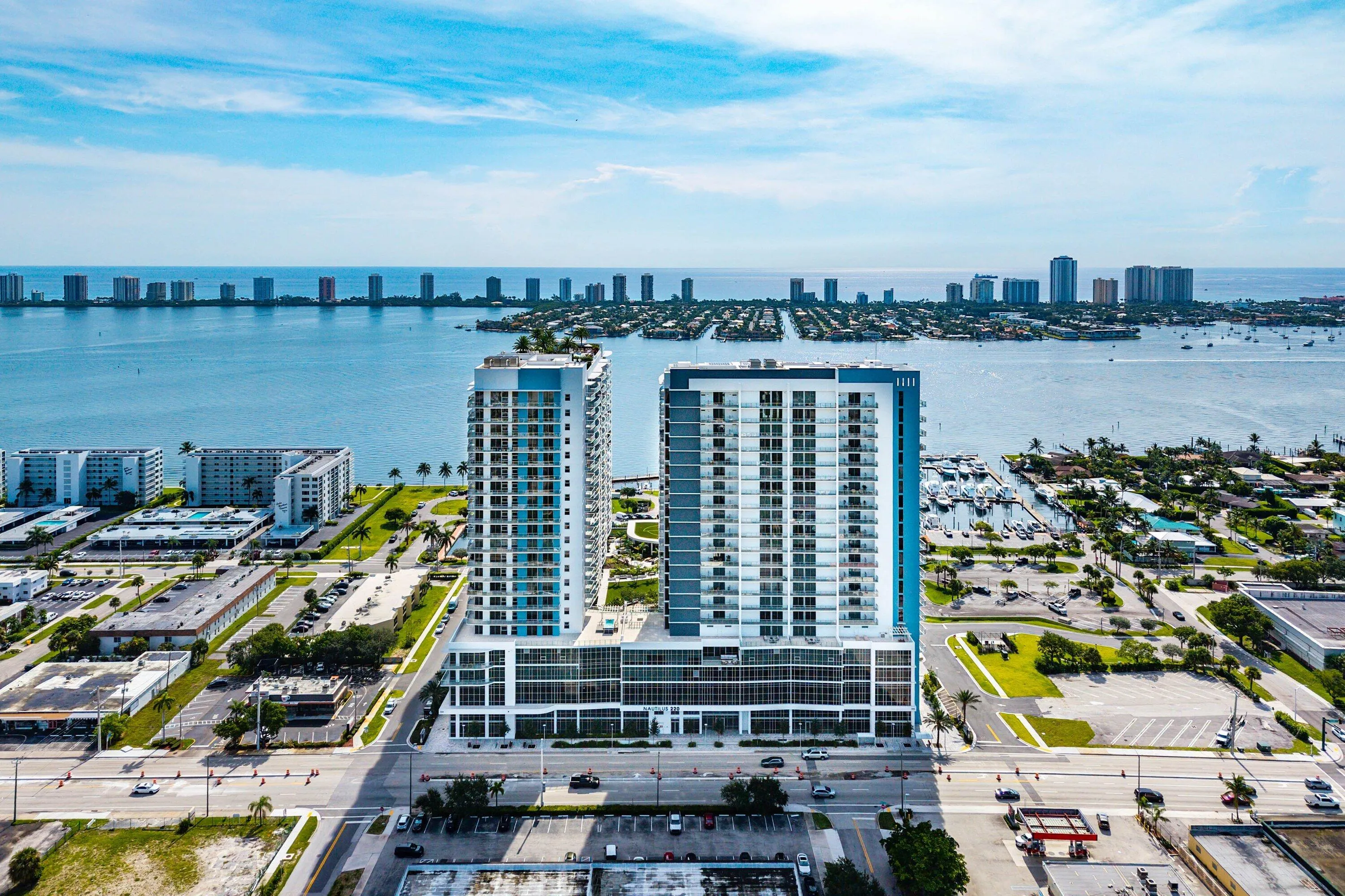 048-220LakeShoreDrive-1107-LakePark-FL-3