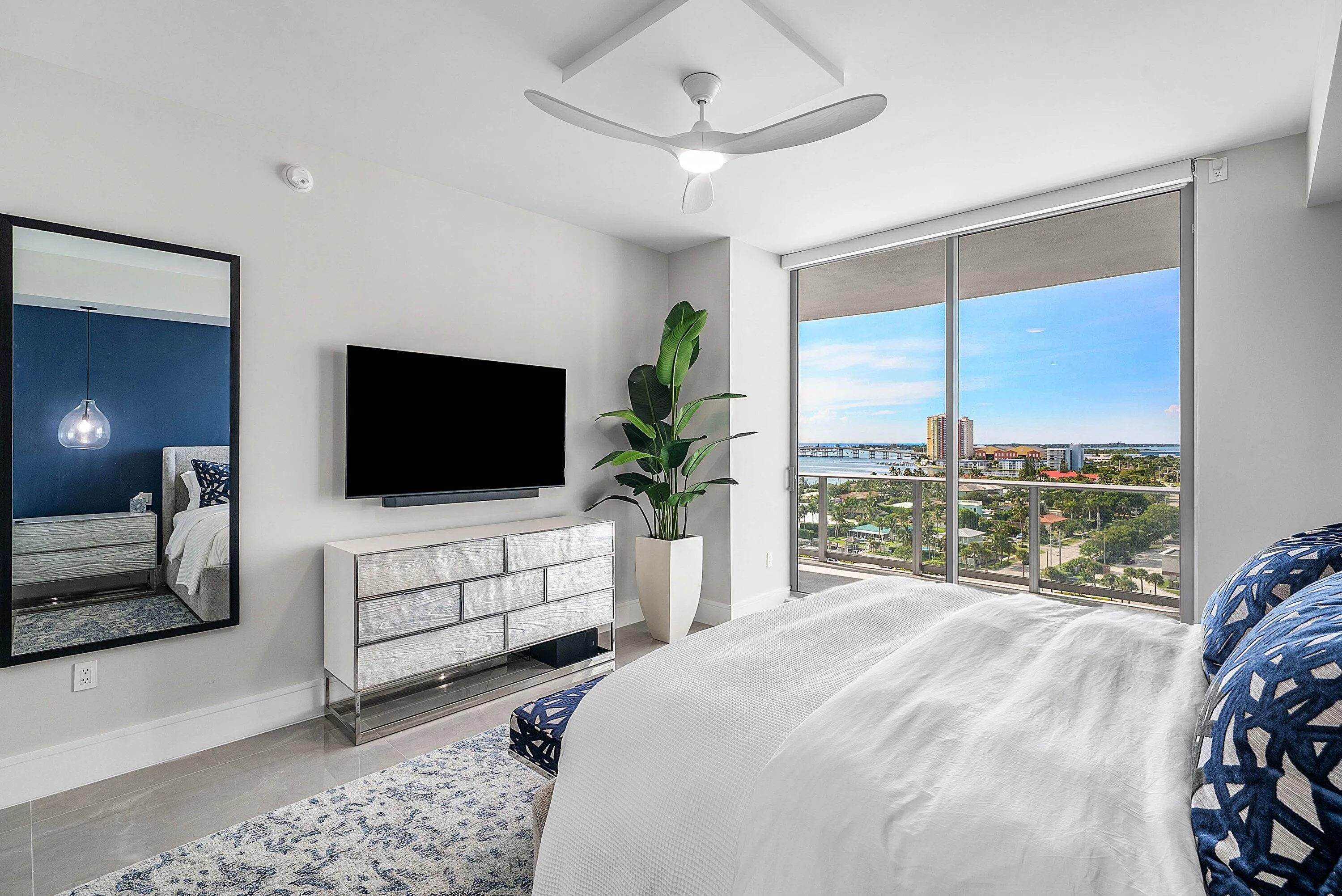 022-220LakeShoreDrive-1107-LakePark-FL-3