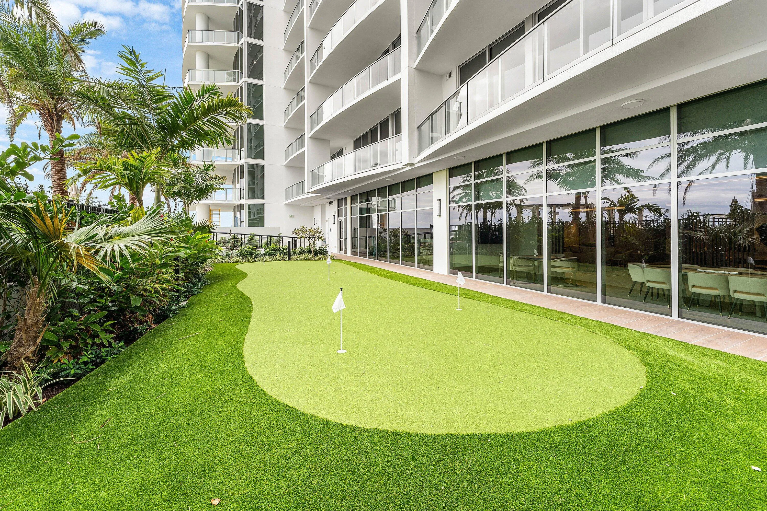 061-220LakeShoreDrive-1107-LakePark-FL-3