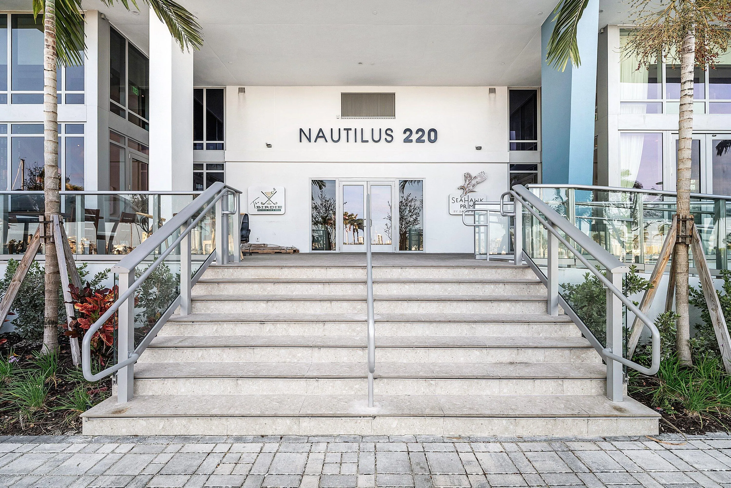 078-220LakeShoreDrive-1107-LakePark-FL-3