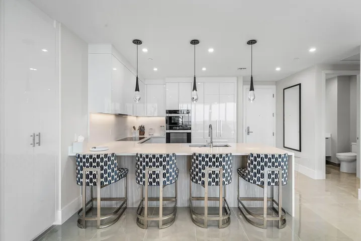 005-220LakeShoreDrive-1107-LakePark-FL-3