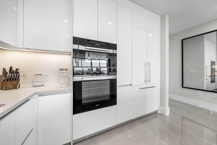 007-220LakeShoreDrive-1107-LakePark-FL-3
