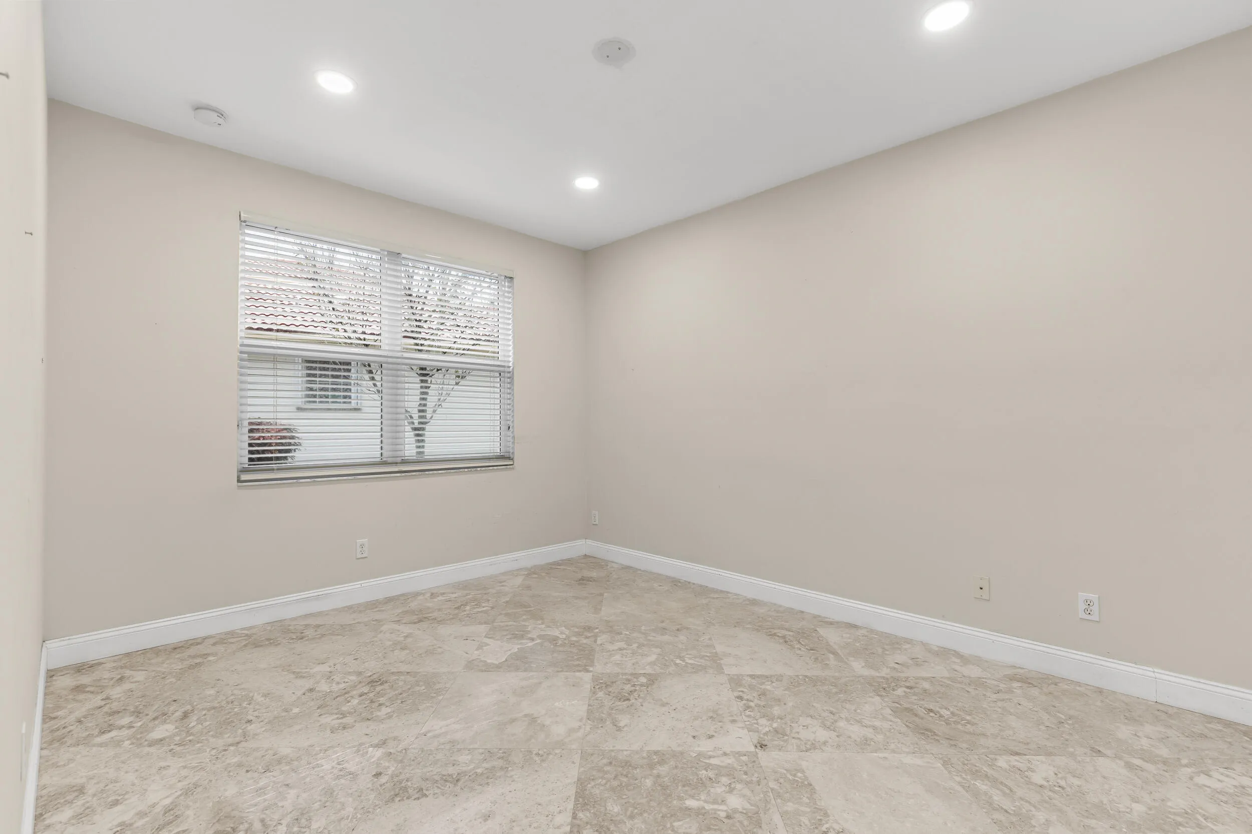 4th bedroom