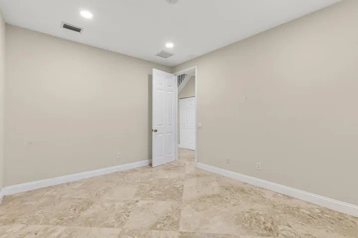 4th bedroom