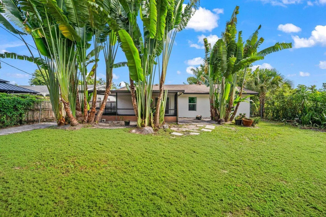 Fenced Yard