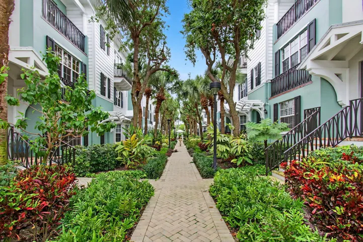 Courtyard Walkway