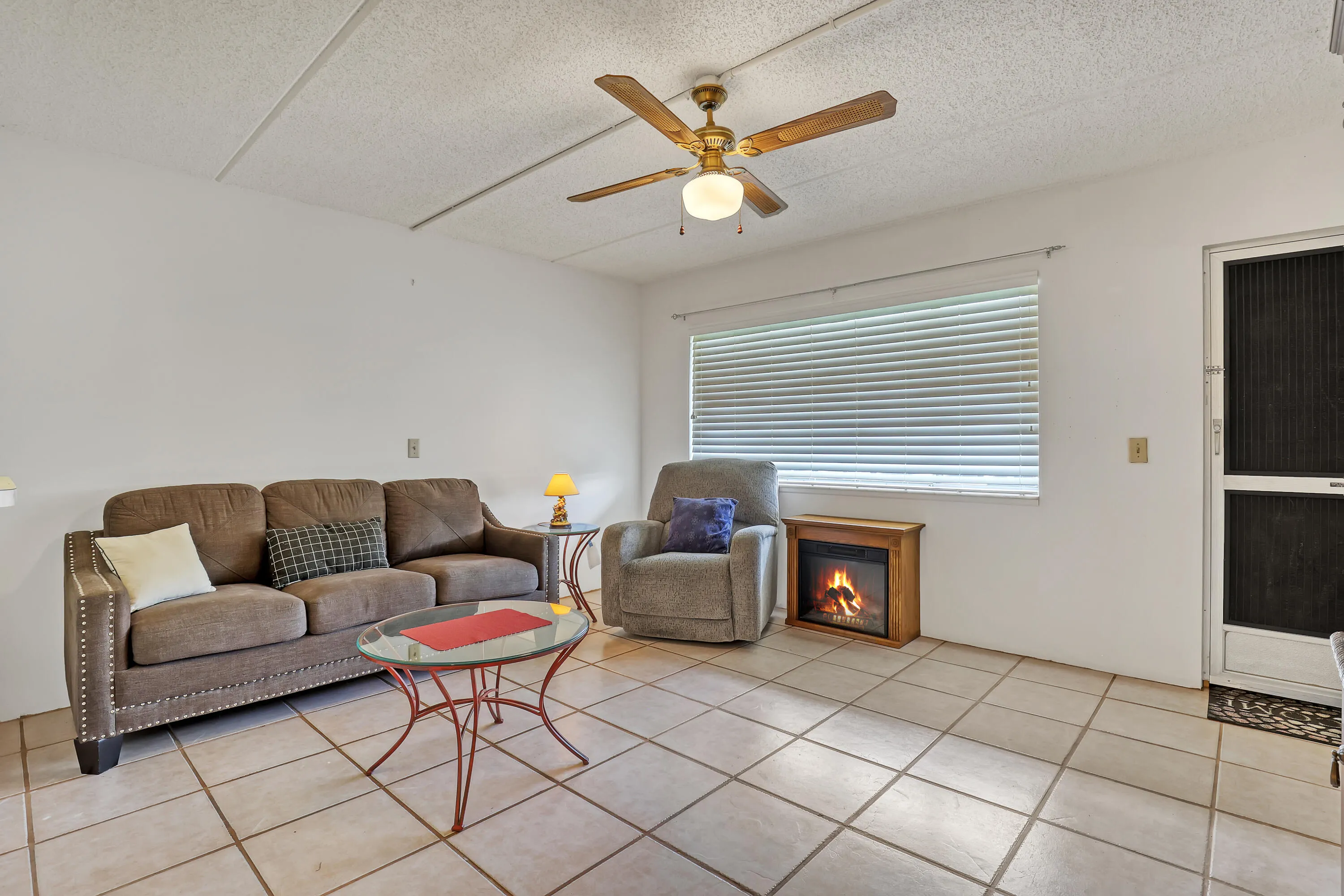400 Village Green W #117 (8)f
