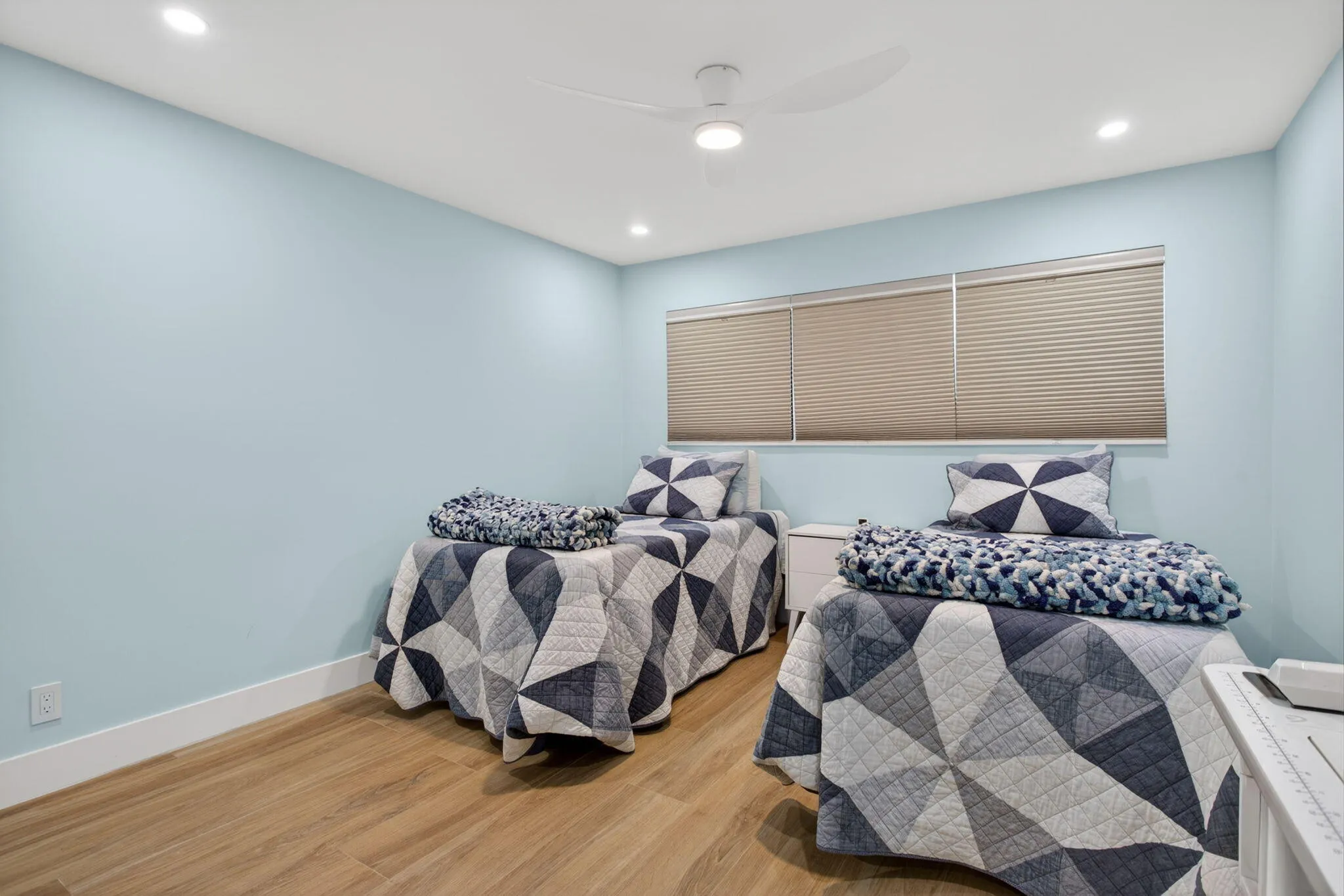 42-web-or-mls-3100-7044