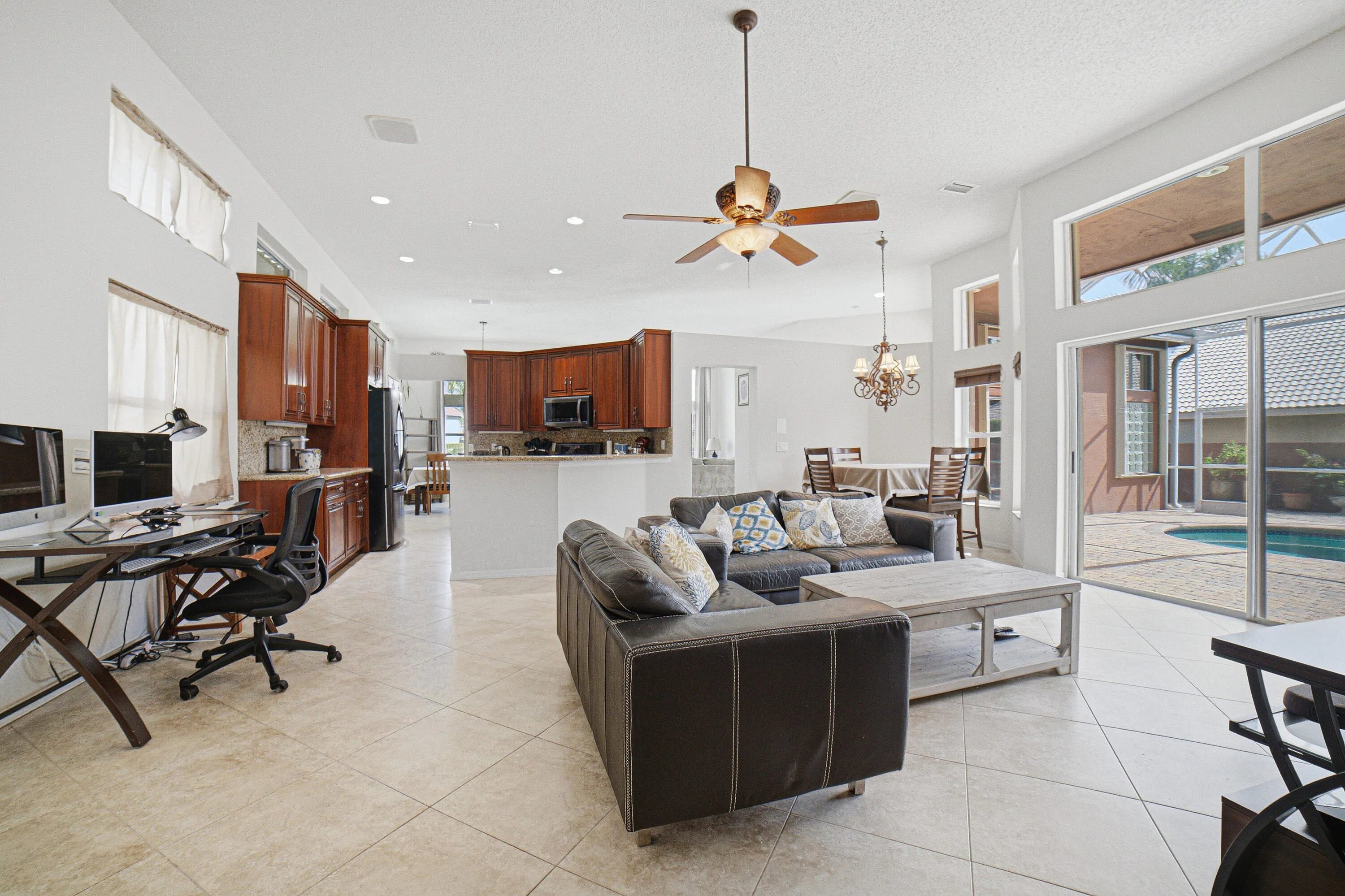 Livingroom-B