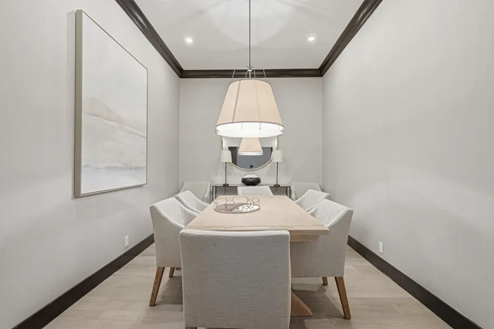 Clubhouse-Meeting Room