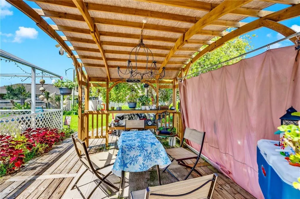 Property photo 25