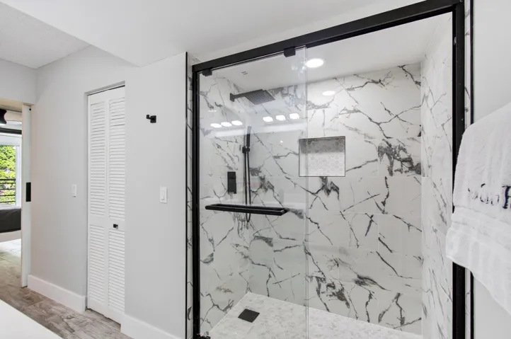 CUSTOM TILE SHOWER