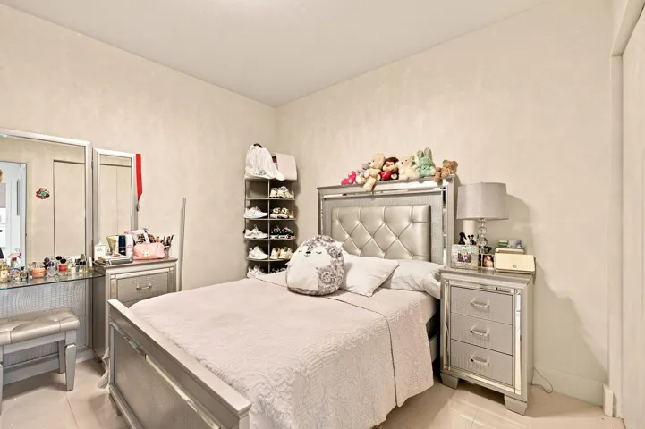 16-web-or-mls-7901-hispanola-ave-unit-10