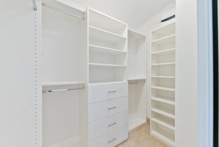 Krauss main closet