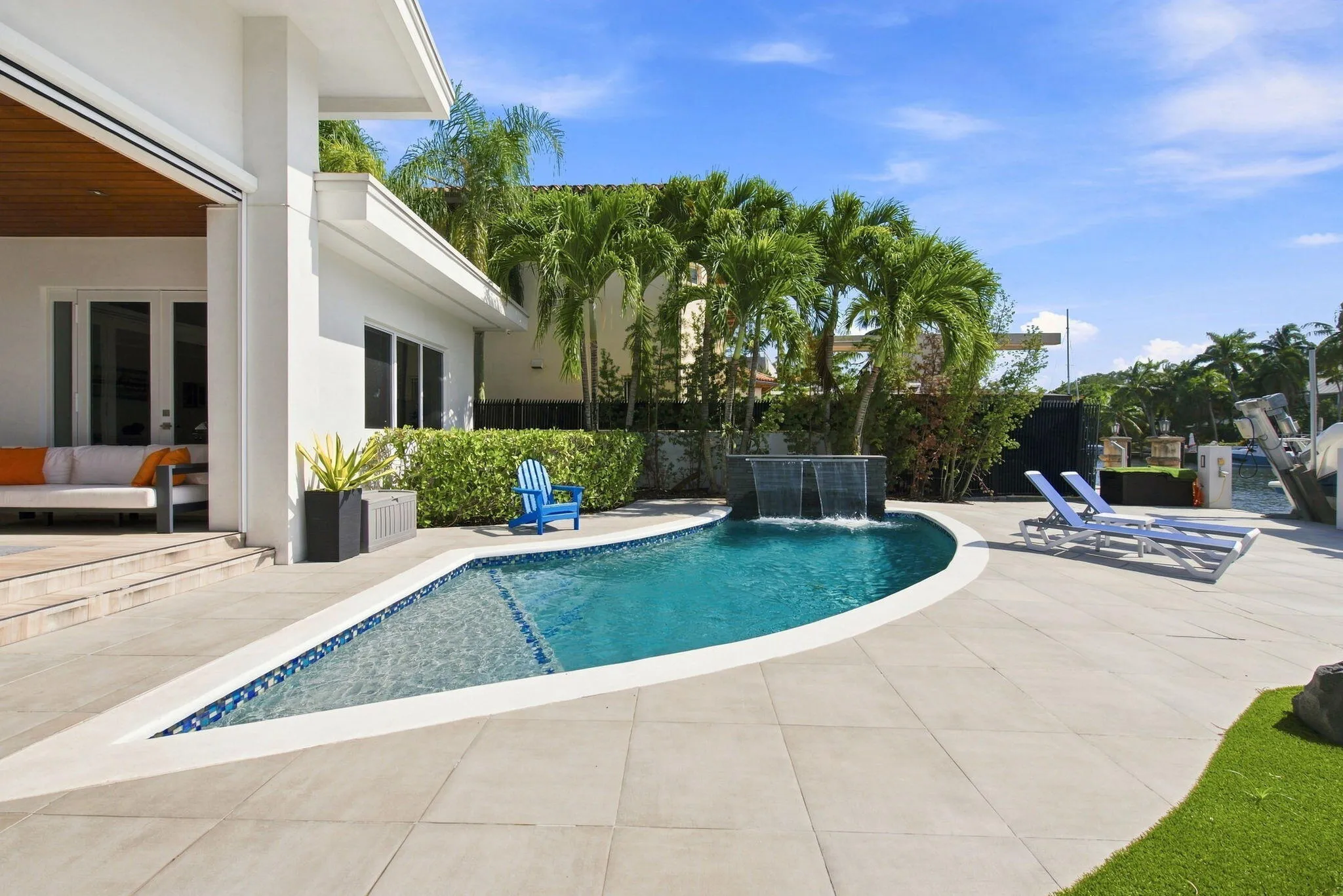36-web-or-mls-121-s-gordon-rd