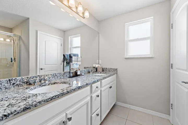 084-5648NWLornaCourt-PortSaintLucie-SMAL