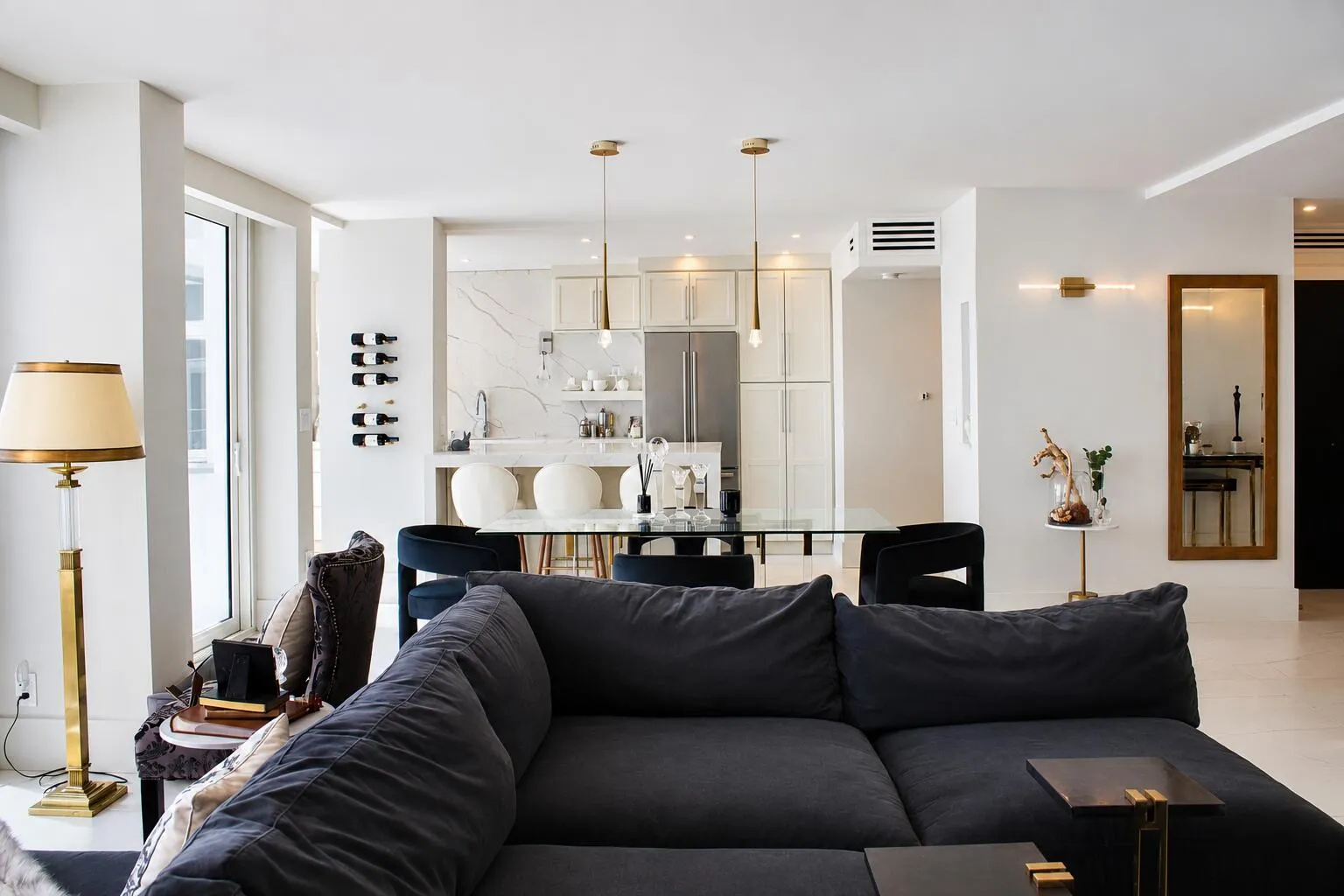 Living/ Kitchen