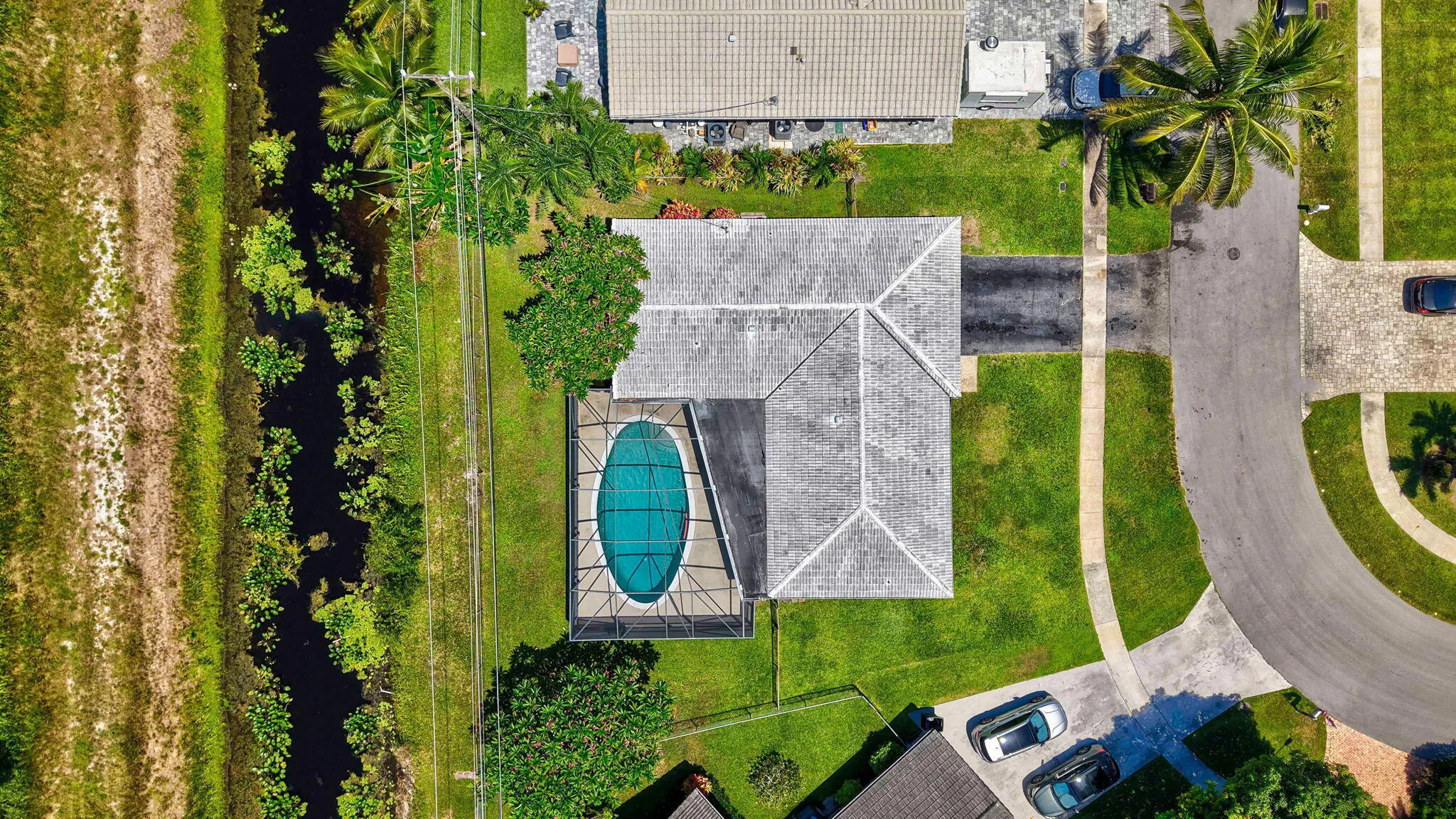 24_Aerial_Overhead_Home_and_Pool