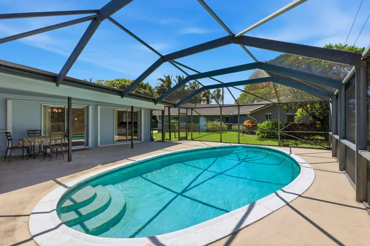 Screen enclosed patio/pool