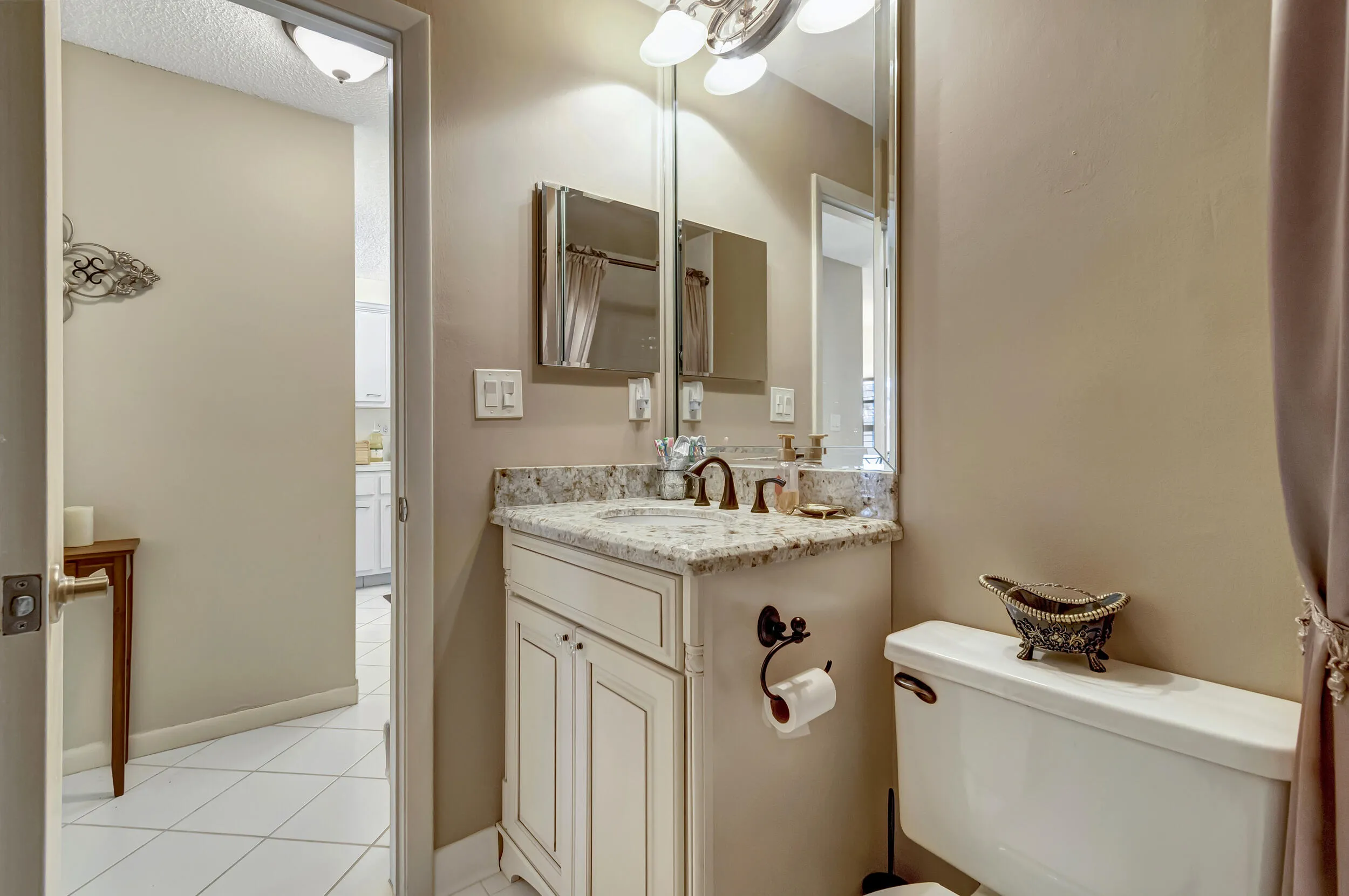 2ndBathroom2