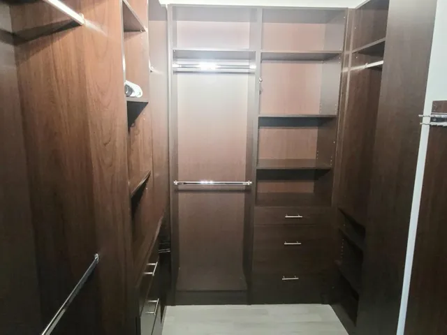 1000039887