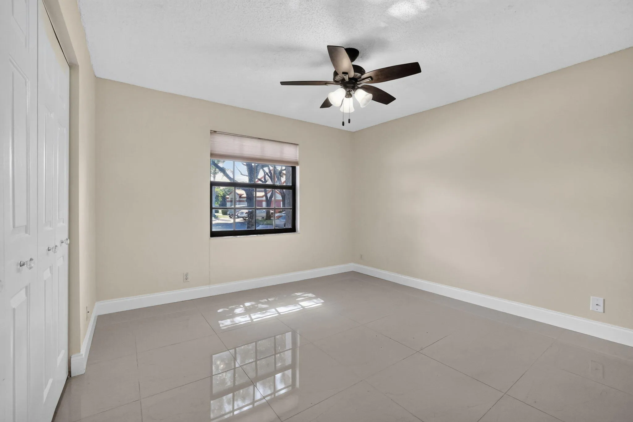 31-web-or-mls-_14A2297