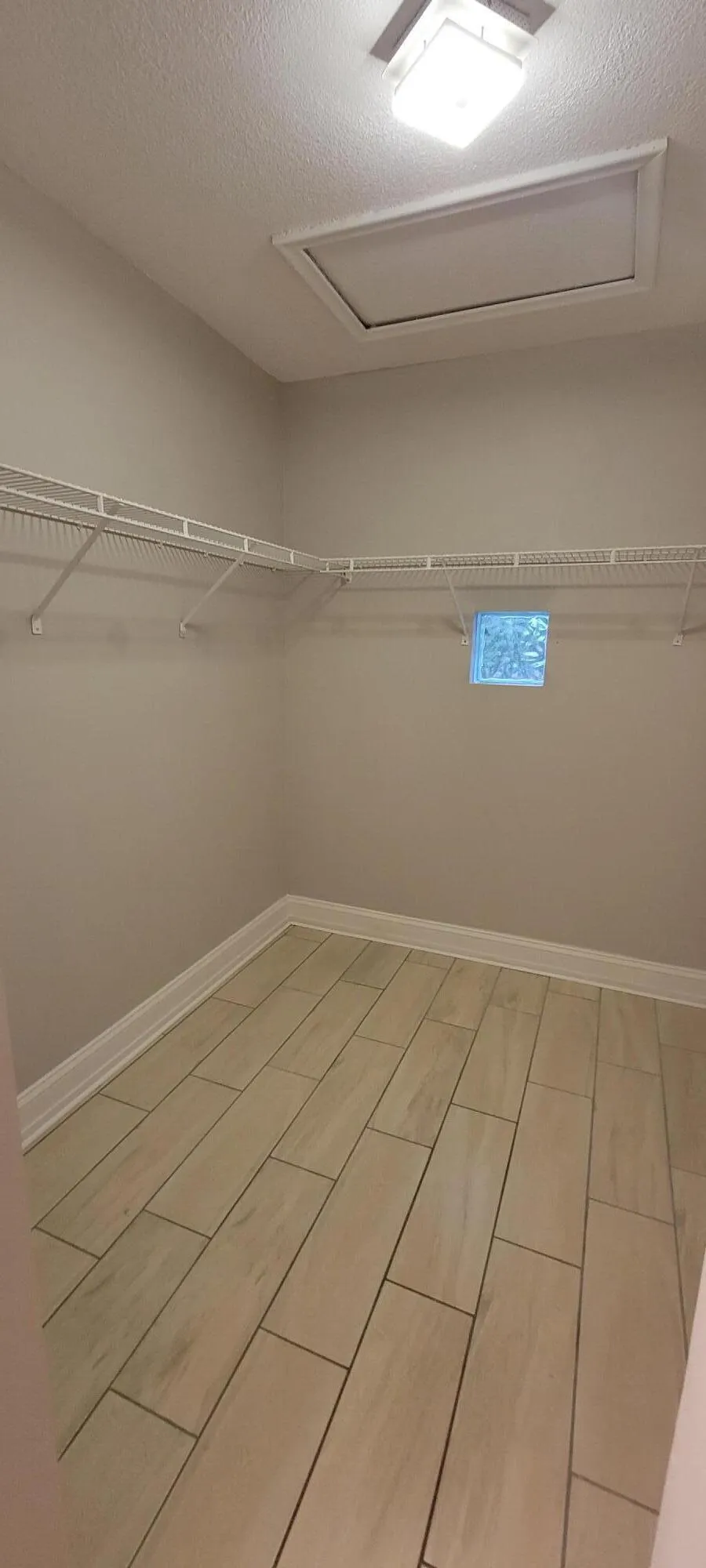 4C - Primary Closet