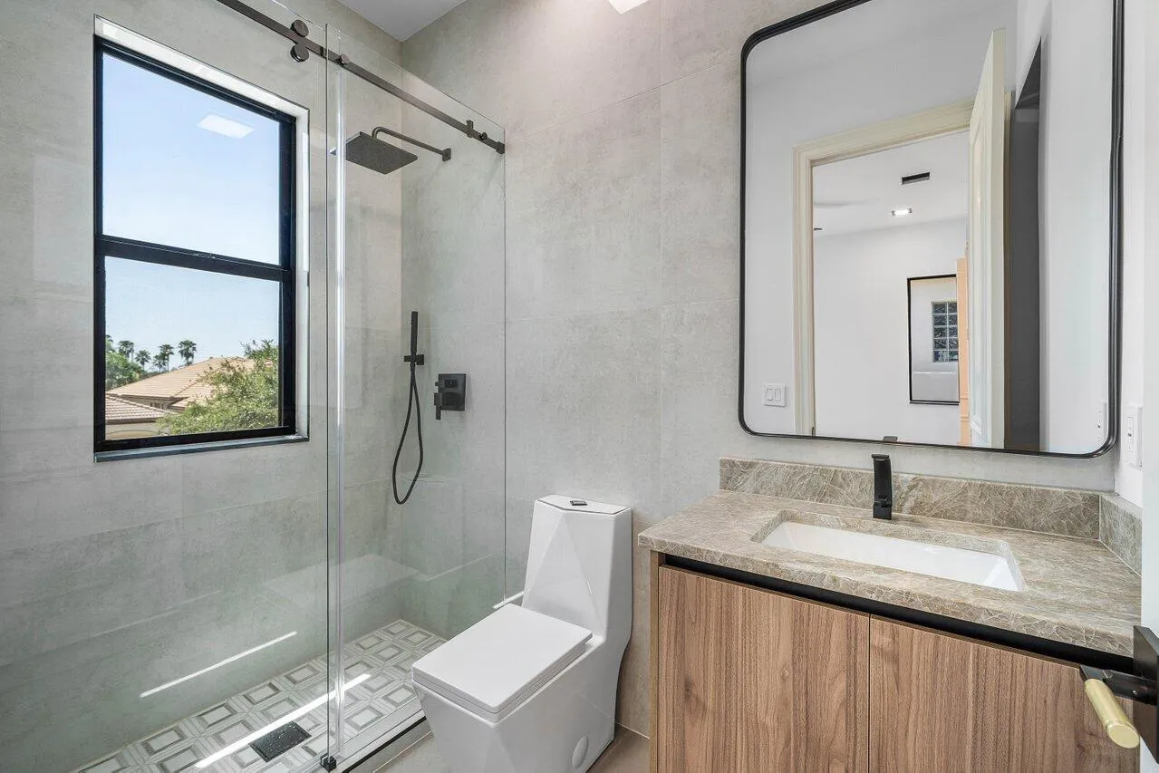 041-17931LakeAzureWay-BocaRaton-FL-33496