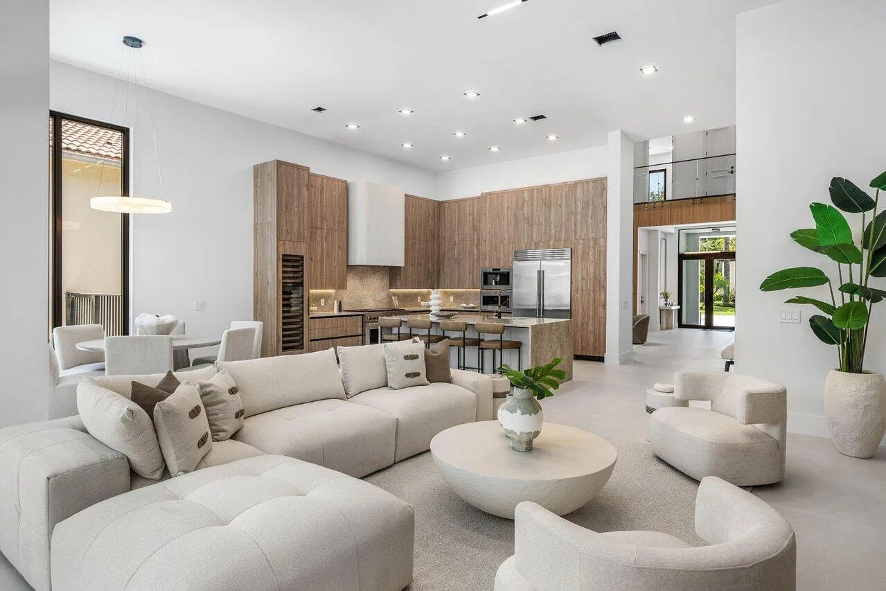 026-17931LakeAzureWay-BocaRaton-FL-33496