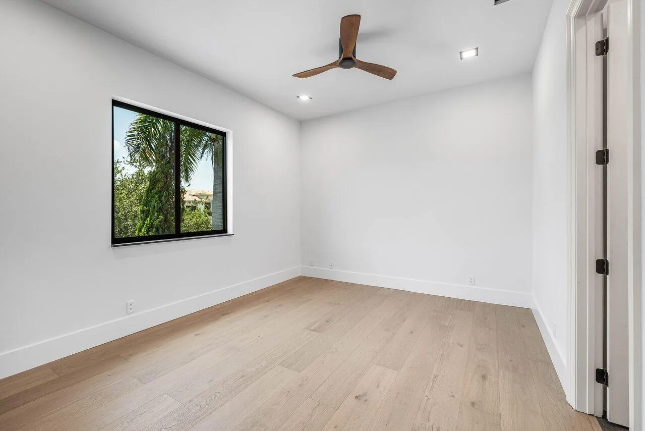 048-17931LakeAzureWay-BocaRaton-FL-33496