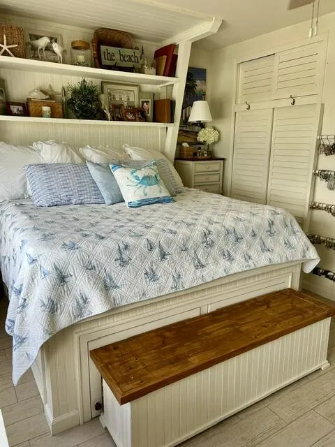 KING BED