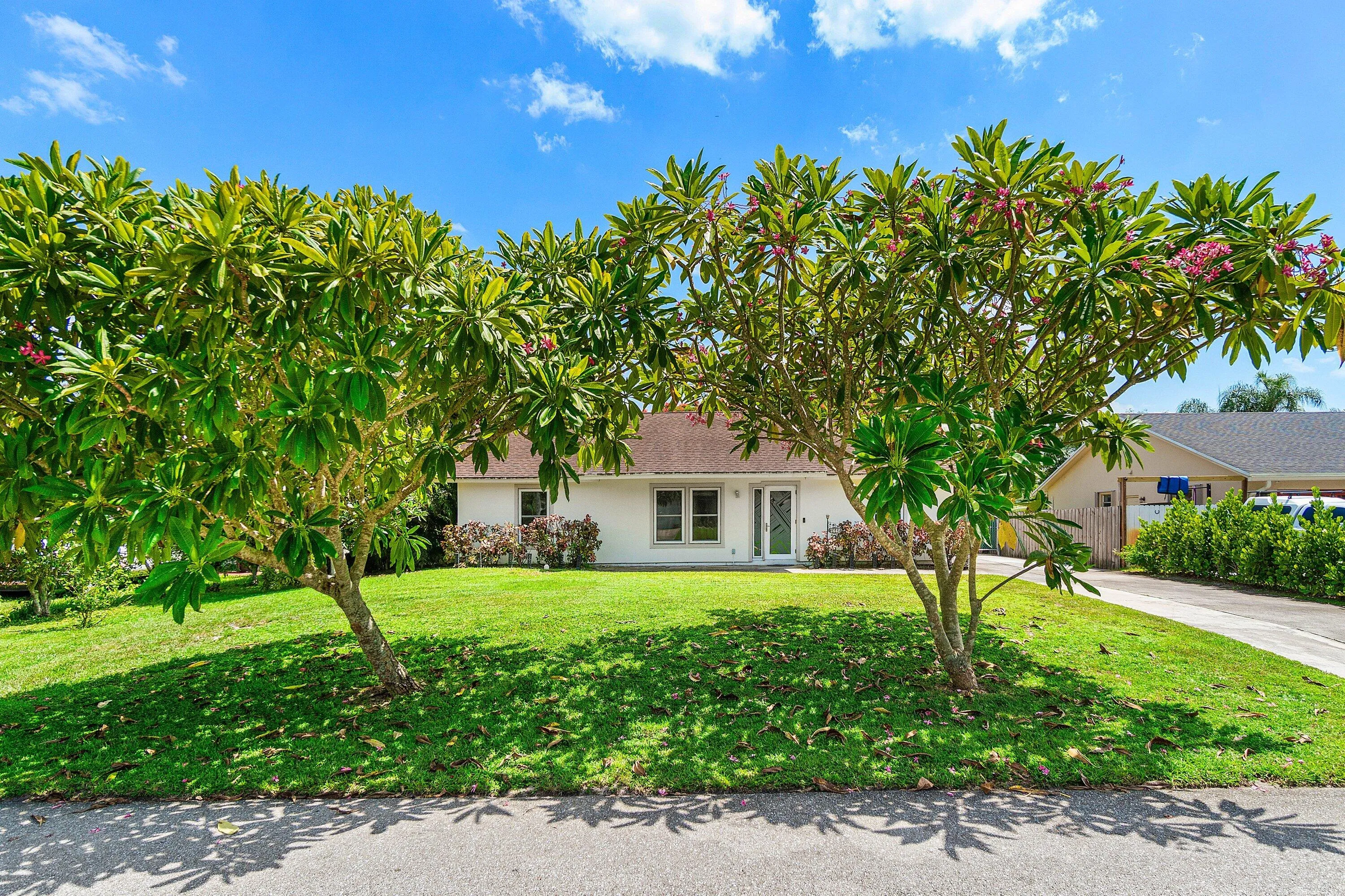 003-7442CanalDrive-FL-33467-SMALL
