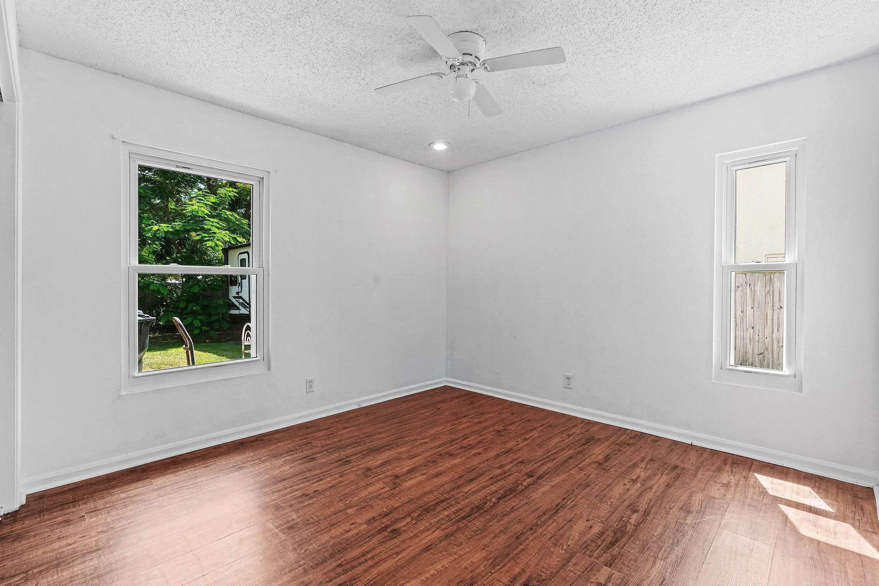 025-7442CanalDrive-FL-33467-SMALL