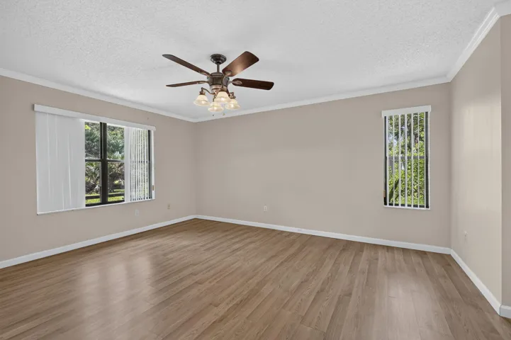29-web-or-mls-BS1A1516