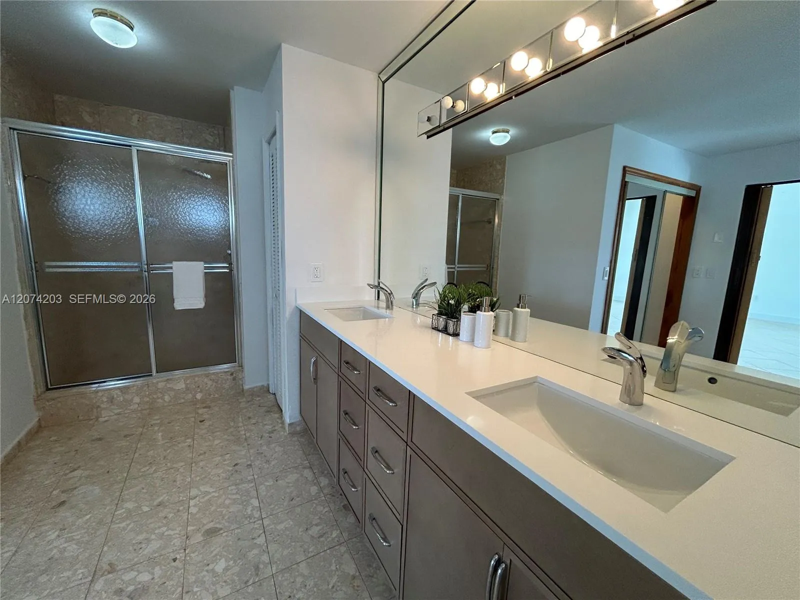 Property photo 70